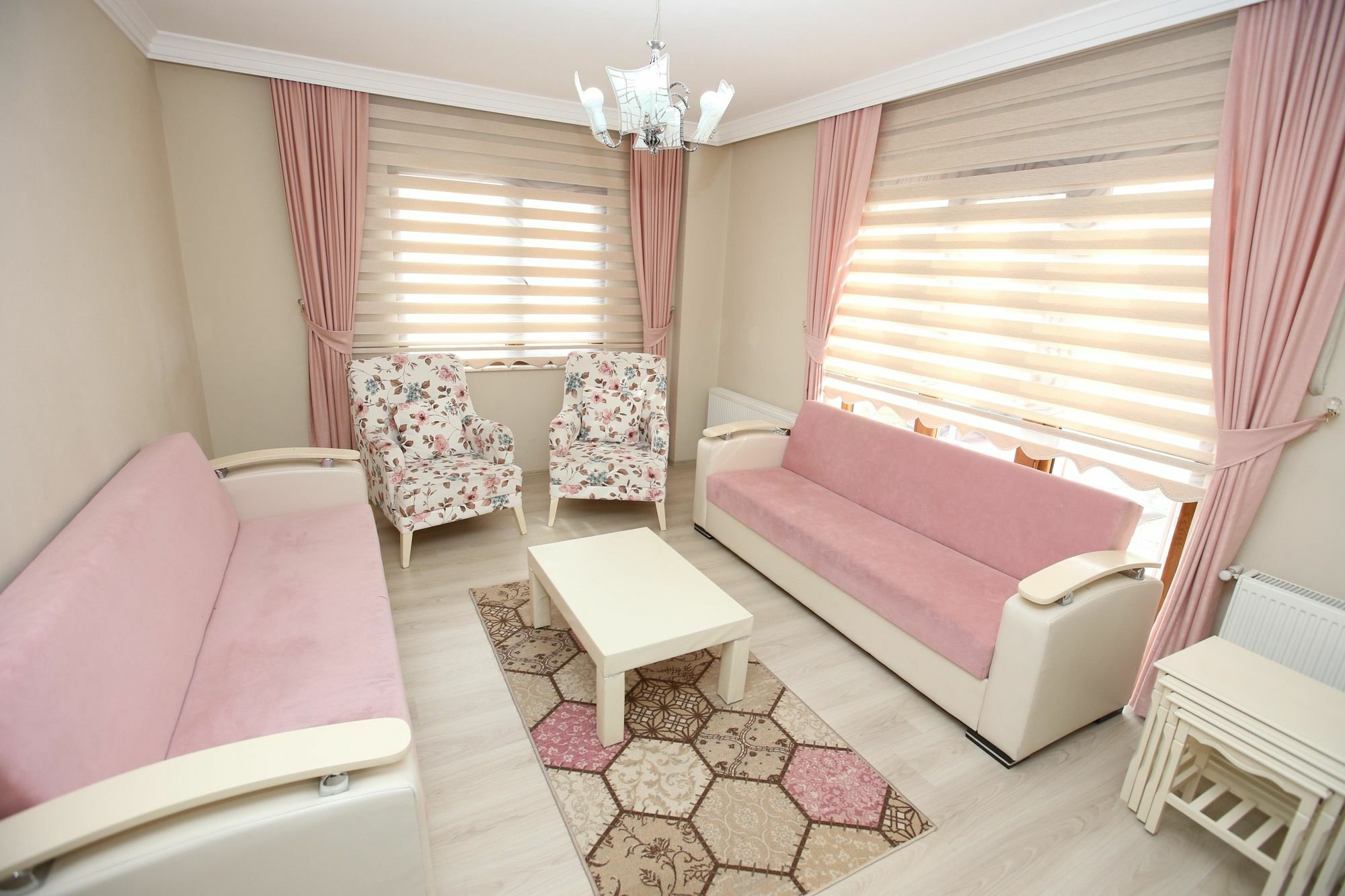 Elmas Apart Hotel Трабзон Екстериор снимка